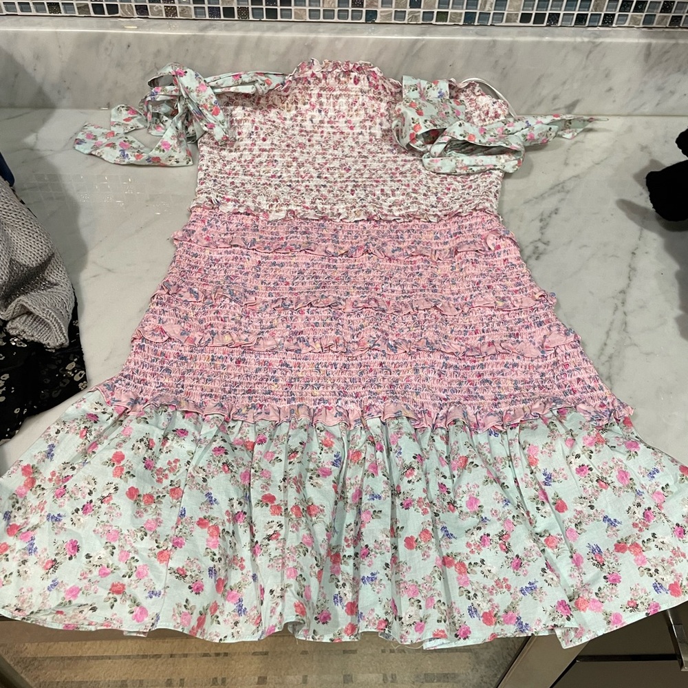 Mini ruffle dress